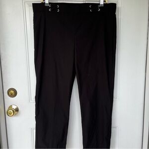 •Rafaella• NWT Black Comfort Pull on Capri Pants - Size 18